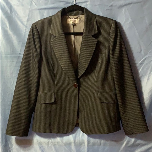 Tahari ASL Jacket/Pant Suit, Size 10P NWOT - Picture 3 of 15